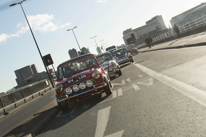Private Panoramic Tour of London in a Classic Car - The guide style is the secret sauce