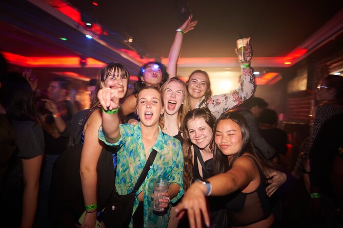 Pub Crawl of Central London - The Host and Group Energy: Why People Say They Don’t Get Lost
