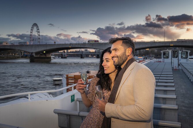 River Thames Evening Cruise with Sparkling wine and Canapés - A 2-hour Thames night cruise that saves your feet
