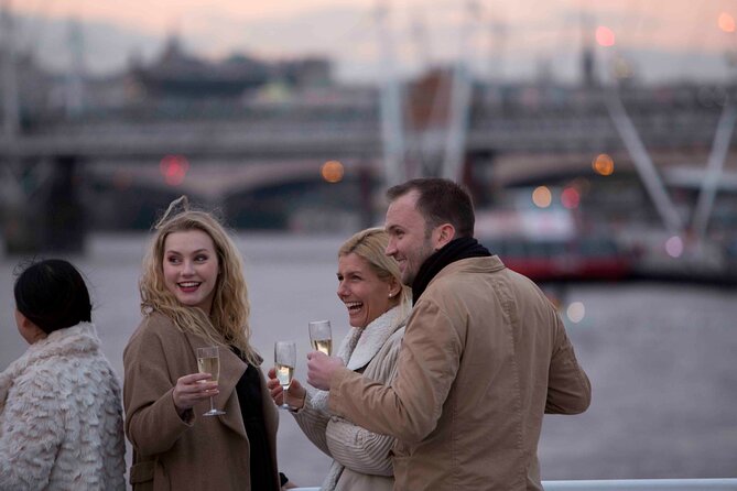 River Thames Evening Cruise with Sparkling wine and Canapés - Shakespeare’s Globe and the river’s “front row” power