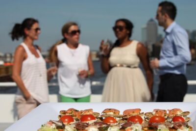 River Thames Evening Cruise with Sparkling wine and Canapés - Westminster to the London Eye area: the classic night view run