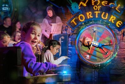 Shrek's Adventure! London Entrance Ticket - The Themed Route: Swamp, Poison Apple Pub, Mirror Maze, and Meets