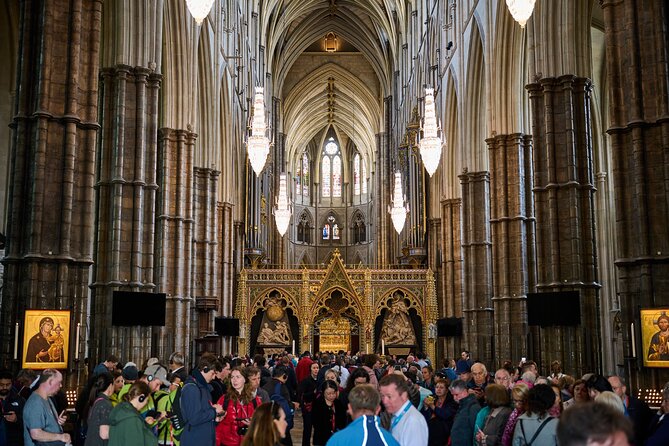 Skip the Line Tower of London & Westminster Tour and River Cruise - Tower of London: quick entry, then your time for the Crown Jewels