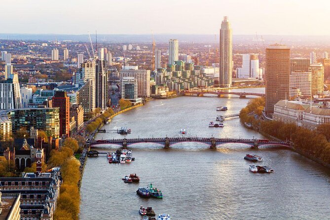 Speedboat Cruise Tour: Embankment OR Westminster Pier -70 minutes - The Thames RIB Experience at a Glance