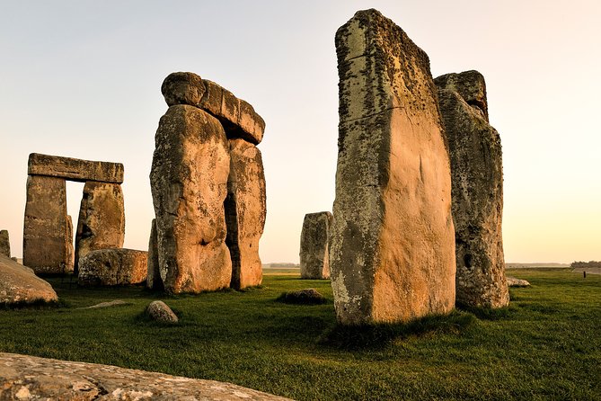 Stonehenge and Bath Day Trip from London with Optional Roman Baths Visit - The coach and timing details that affect comfort