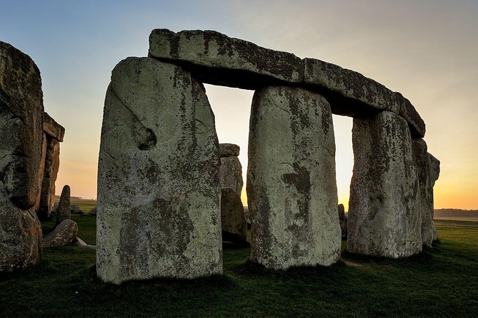 Stonehenge Half-Day Tour from London with Admission - Food, snacks, and comfort: small details that affect your mood