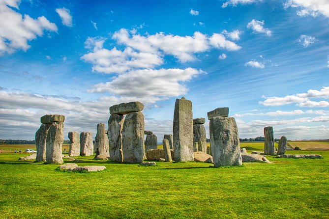 Stonehenge Morning Half-Day Tour from London Including Admission - Stonehenge in two hours: what you can realistically see