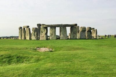 Stonehenge Morning Half-Day Tour from London Including Admission - The ride out: comfort, a rest stop, and a quiet plan for your morning