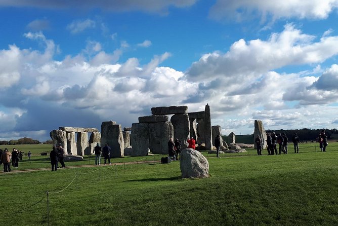 Stonehenge Shuttle Bus from London with Optional Fish & Chips - Air-conditioned coach: the comfort and logistics that matter