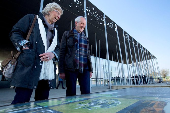 Stonehenge Shuttle Bus from London with Optional Fish & Chips - Audio guide on your terms: 13 languages and hands-free history