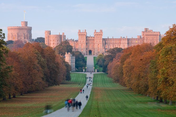 Stonehenge, Windsor Castle and Bath Full Day Guided Tour - What’s on board (and how guides really shape the day)