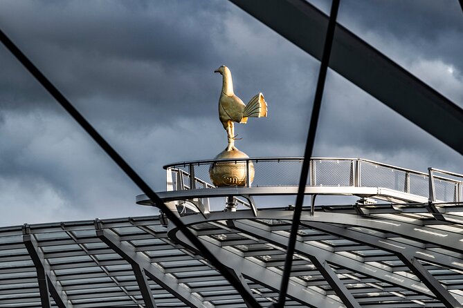The Dare Skywalk Climb - Summit time: golden cockerel, London views, and photo reality