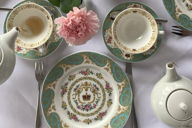 The Kensington Palace Gardens Royal High Tea - From Queensway Station to Kensington Gardens: getting there without stress