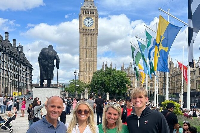 The Premier Classic London: Private 4-Hour Tour in a Black Cab - St. James’s Palace, St. Paul’s, and the “big church dome” moment