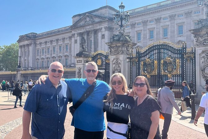 The Ultimate 6-hour Private Tour of London in an Iconic Black Cab - Markets, Tower area, and Borough Market: classic London food and fortress views