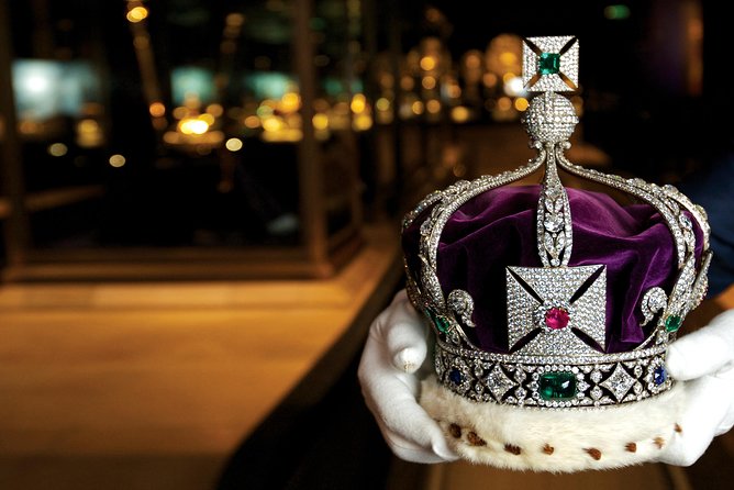 Tower of London and Crown Jewels Exhibition Ticket - Entering the Tower: what your ticket actually starts