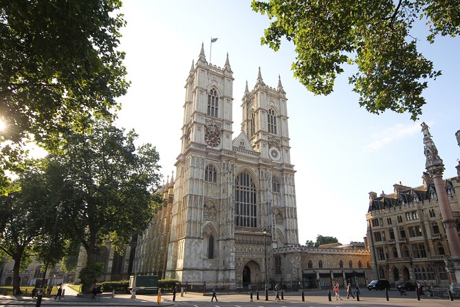 Westminster Abbey Entrance Ticket Including Audio Guide - Crowds, queues, and why the audio can fall out of sync