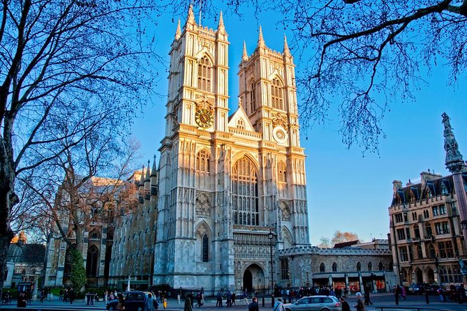 Westminster Guided Walking Tour with Abbey Entry - Food, drinks, and small essentials you should bring