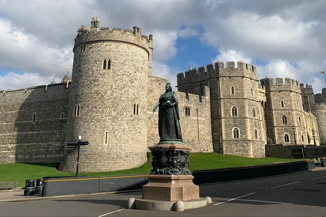 Windsor Castle Half Day Trip from London by Luxury Coach - Earl’s Court pickup: where to stand and how not to miss the bus