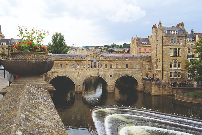 Windsor, Stonehenge and Bath Day Trip from London Spanish - Pacing and Group Management: When It Works, and When It Doesn’t